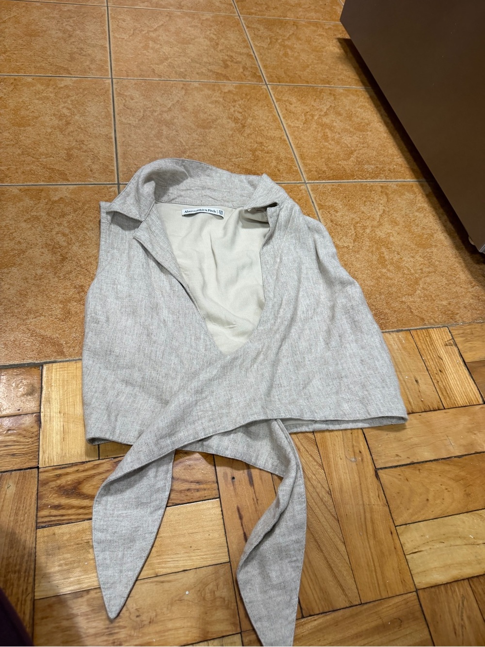 Abercrombie & Fitch Cream Tie-Front Collared Camisole